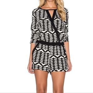 Ella Moss Anthro Zaire Long Sleeve Romper S Wrap Shorts Geometric Tribal